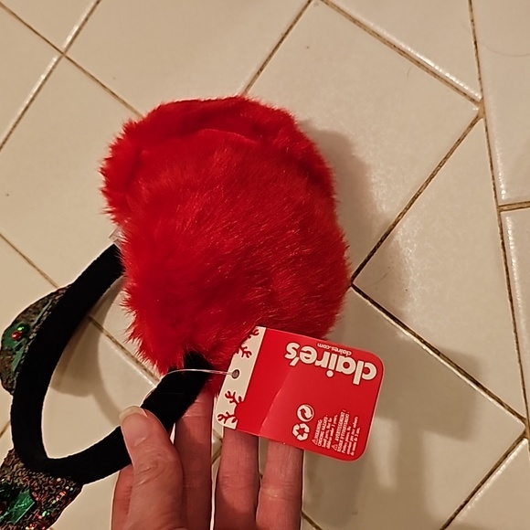 NWT Women's Christmas Earmuffs Headband Cat Ears Red Fur Holly Berries Glitter - Picture 3 of 10